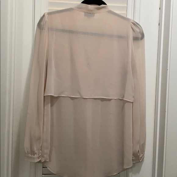 Top shop blush blouse with v neck tie (size 4) - Picture 4 of 5